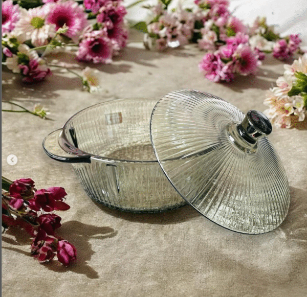 Elegant Ribbed Glass Casserole with Lid for Kitchen